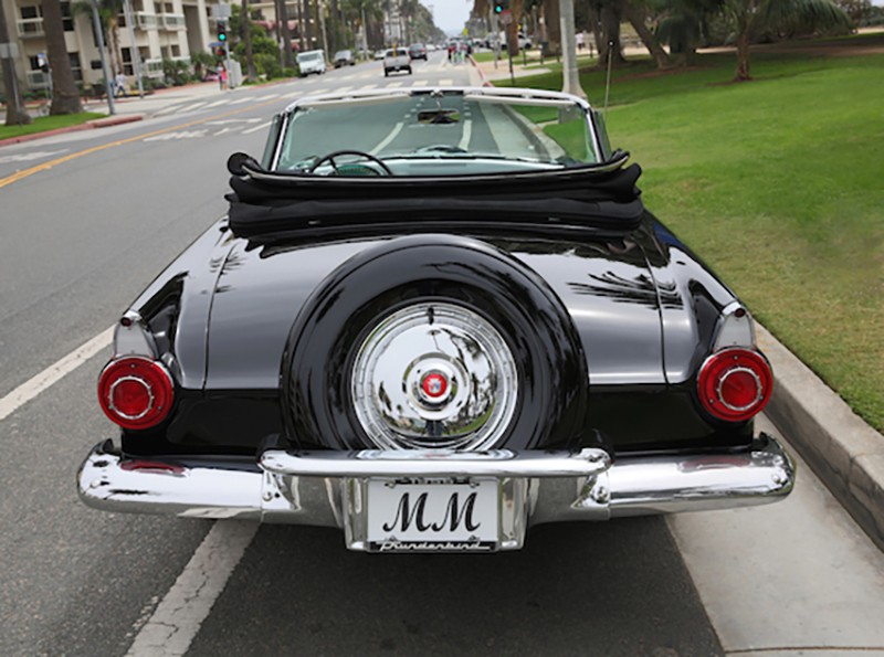 Illustration for article titled Buy Marilyn Monroe's Personal Ford Thunderbird and Experience True HollywoodÂ